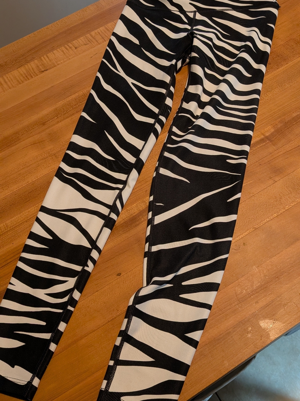 WITH: Wear It To Heart Zebra Print Leggings - Size Small - Excellent Condition
